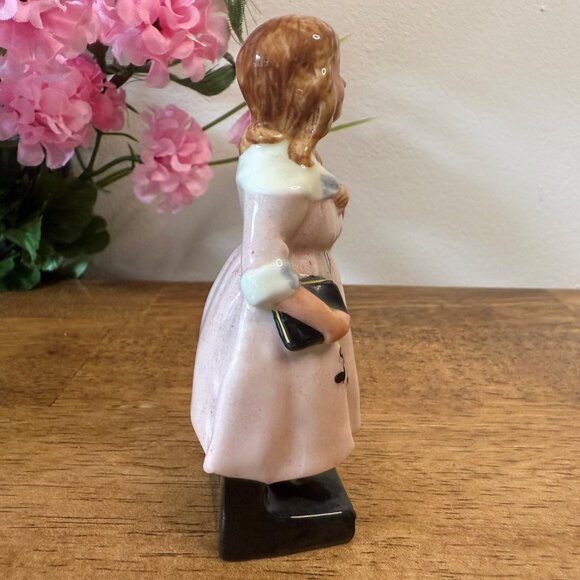 Royal Doulton Little Nell Figurine Vintage Bone China Dickens Character - Picture 2 of 5